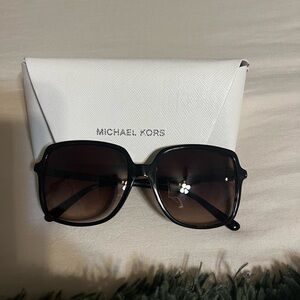 Women’s sunglasses